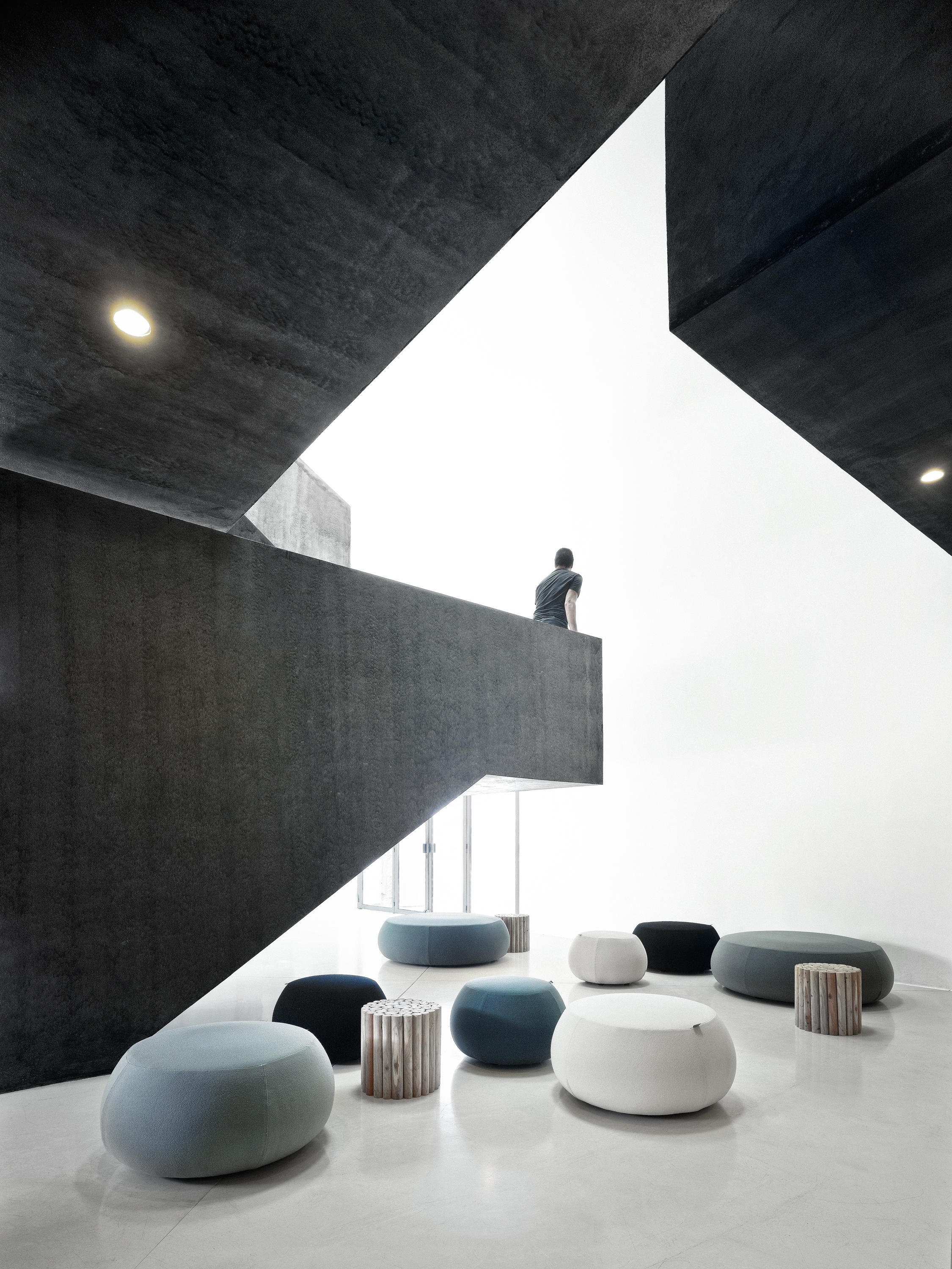 开云（中国） - 坐具|吧椅/凳子|办公家具|设计师家具|Pix 67墩